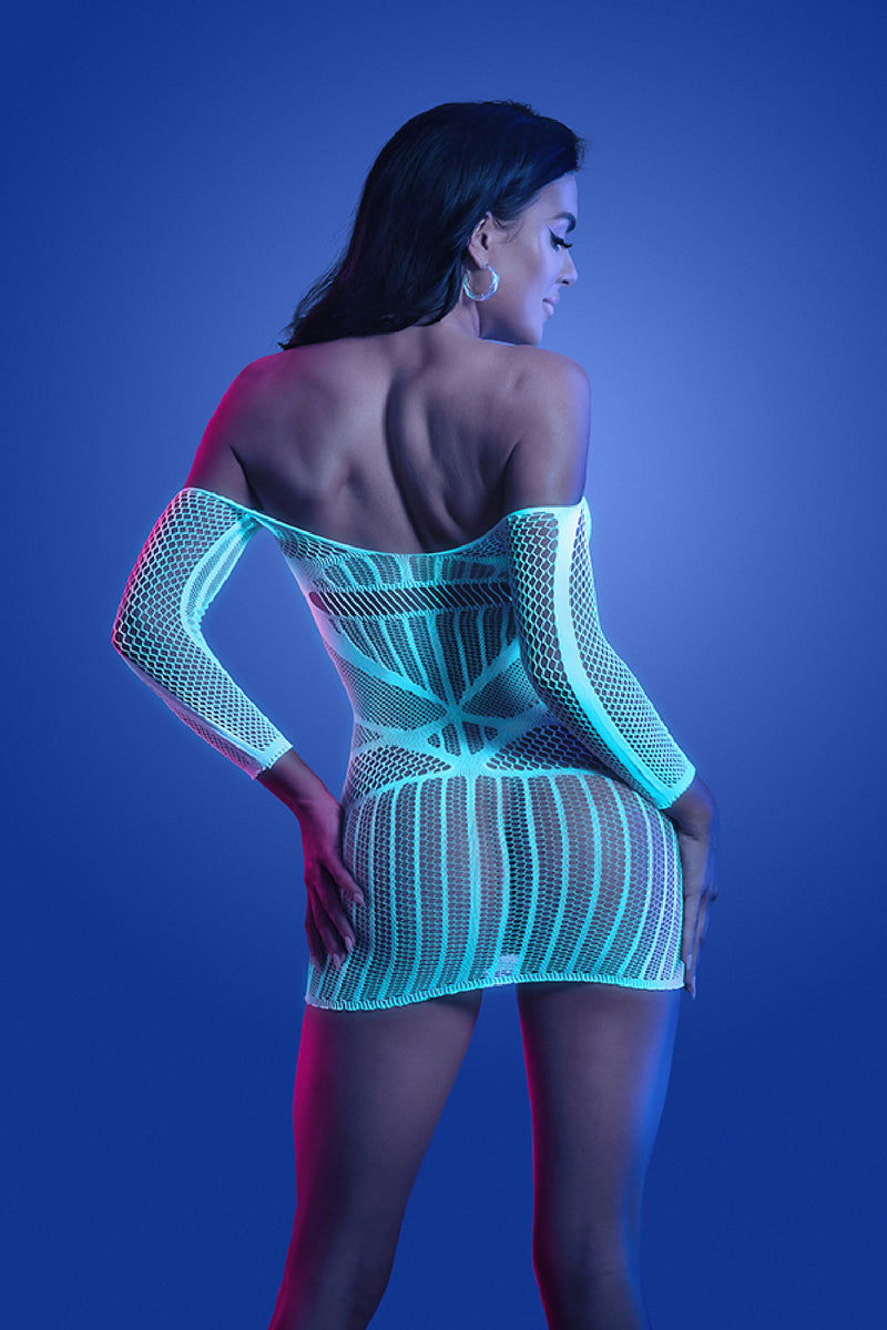 Ascension Long Sleeve Seamless Dress in White/Blue